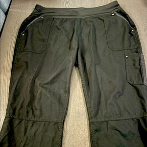 Black Purple Label Yoga Scrubs XL (2 pairs of pants)